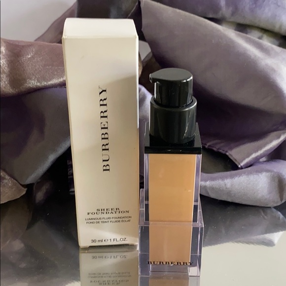 Burberry sheer foundation trench 7 - Picture 1 of 2